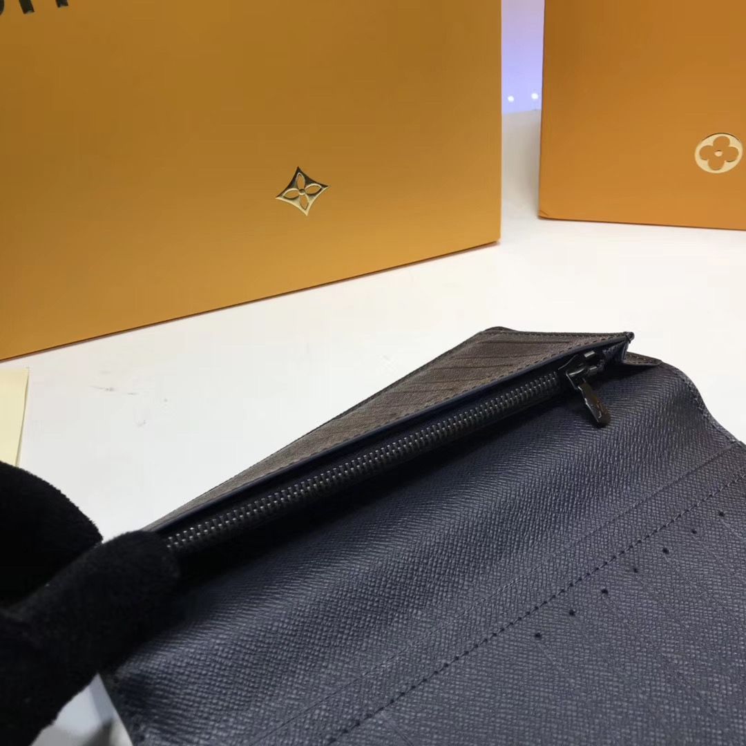 Портмоне Louis Vuitton Brazza