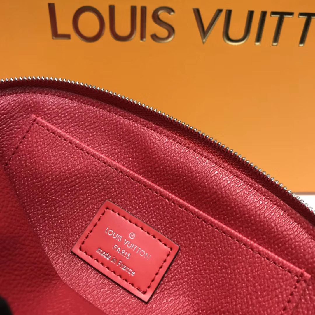 Косметичка Louis Vuitton