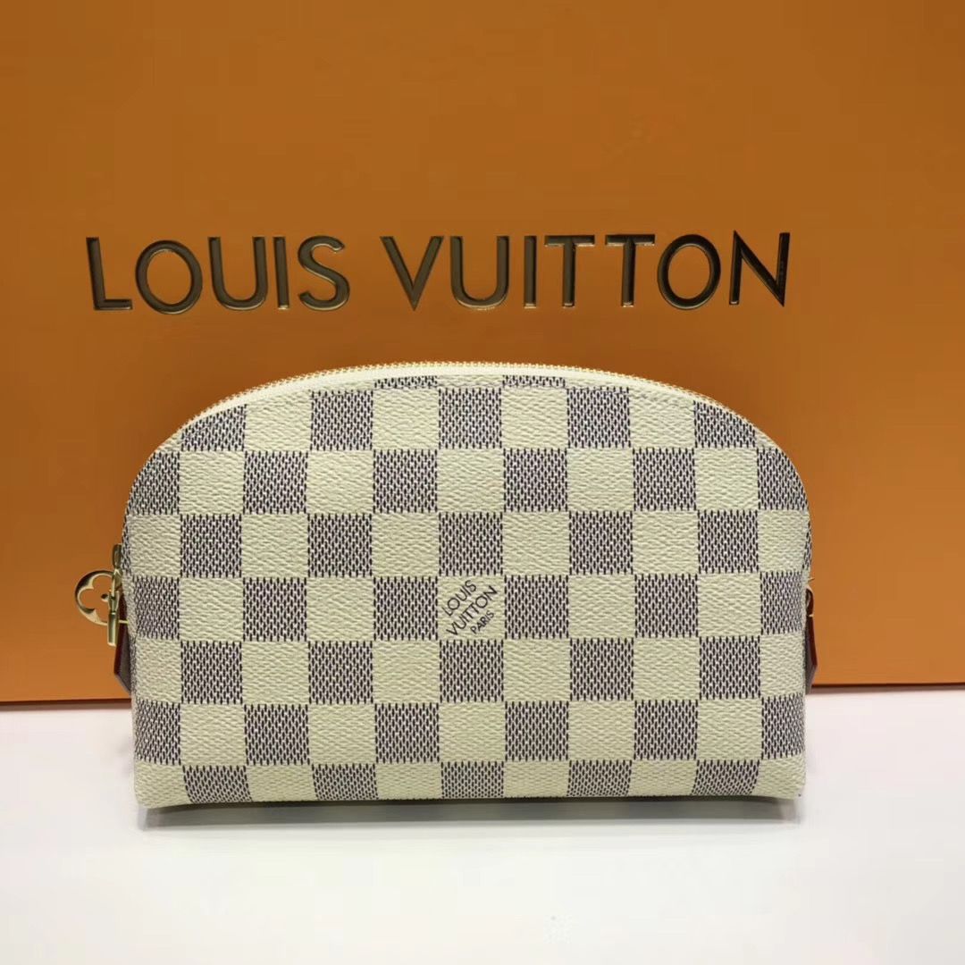 Косметичка Louis Vuitton