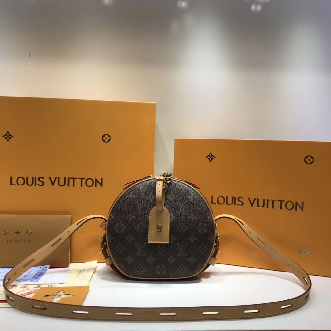 LV Boite Chapeau Souplem