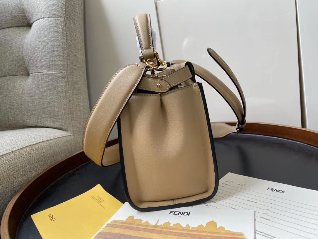 Fendi Peek-a-boo 23 cm