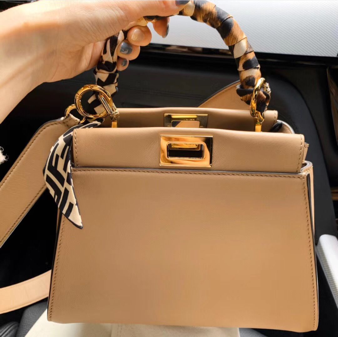 Fendi Peek-a-boo 23 cm