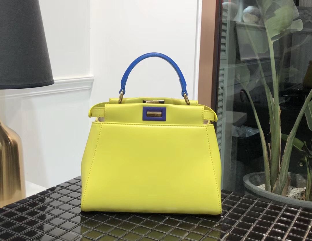 Fendi Peek-a-boo Mini 23 cm