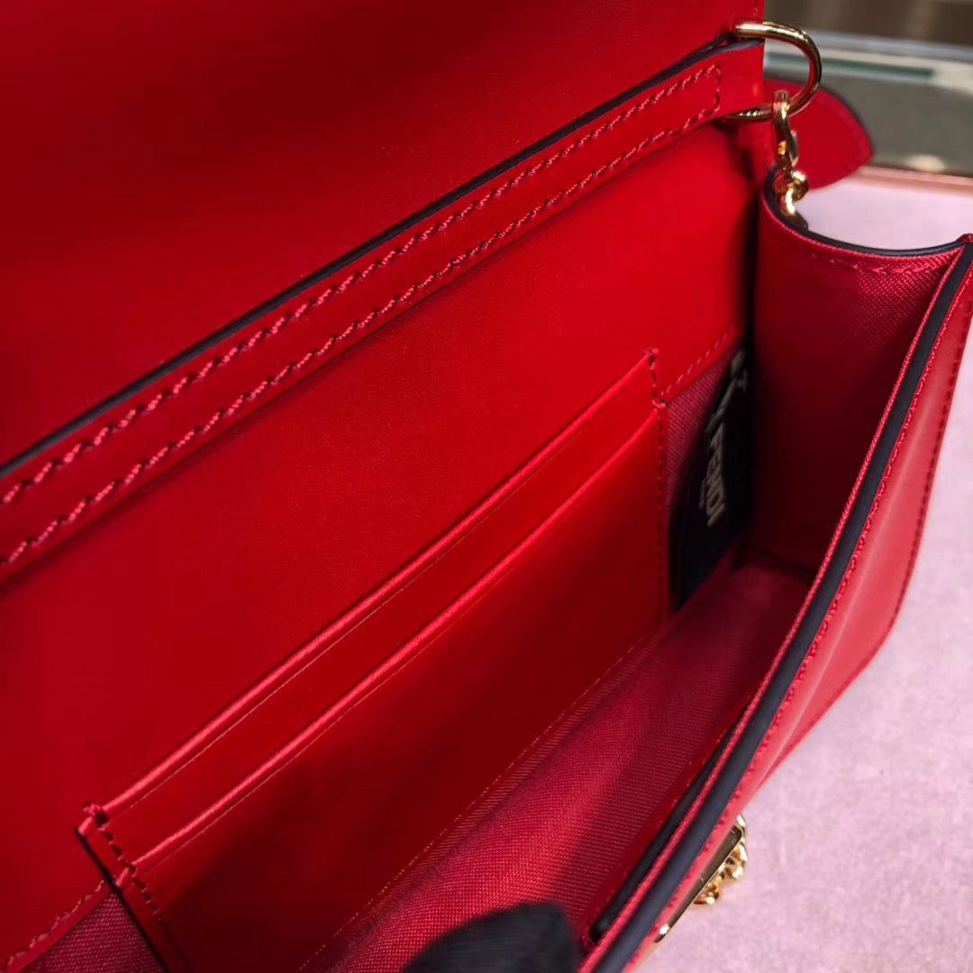 Поясная сумка FENDI