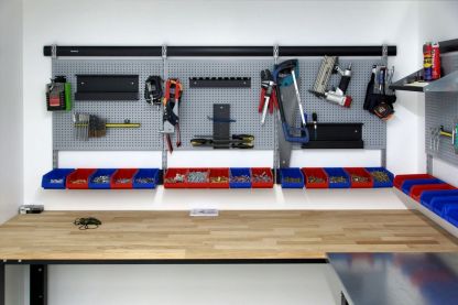 перфорированная панель для домашней мастерской