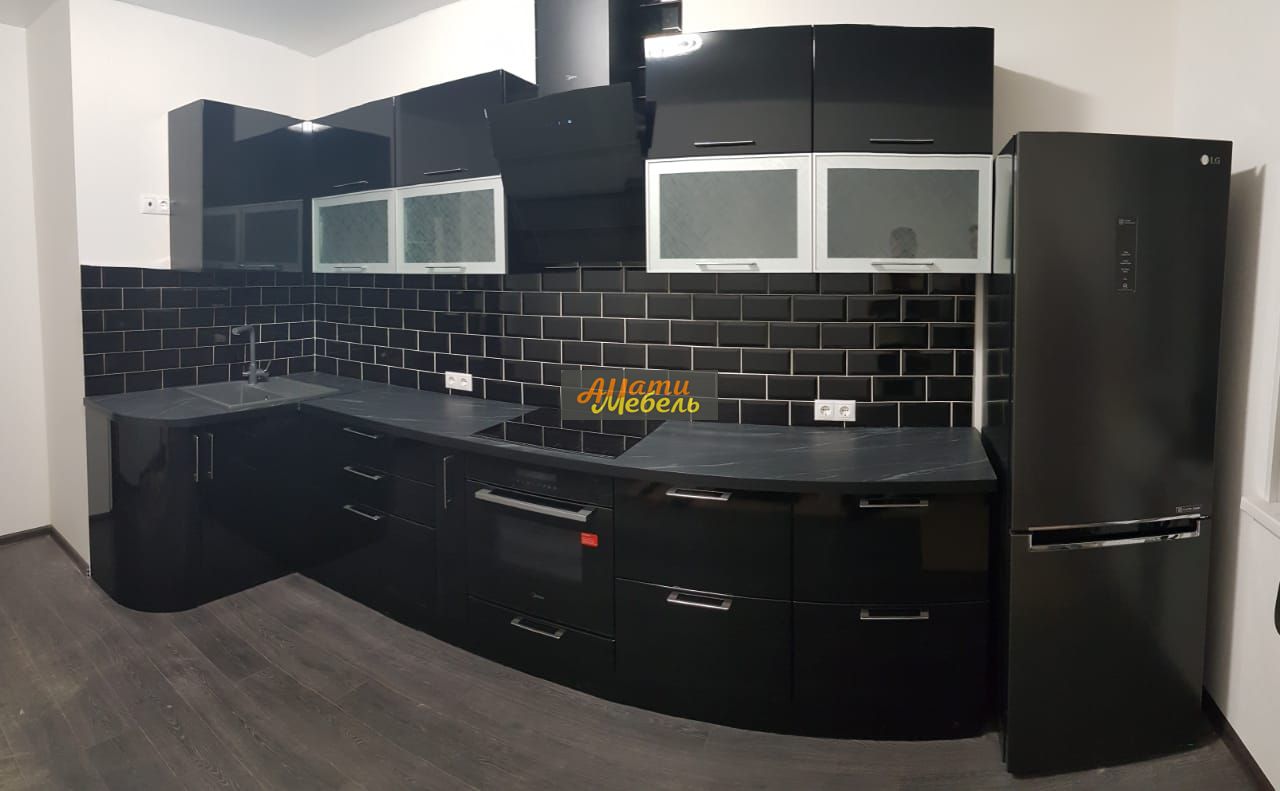 Кухонный гарнитур и мебель для кухни