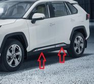 Молдинги по низу дверей, хром вариант 1, на Toyota Rav4 ха50