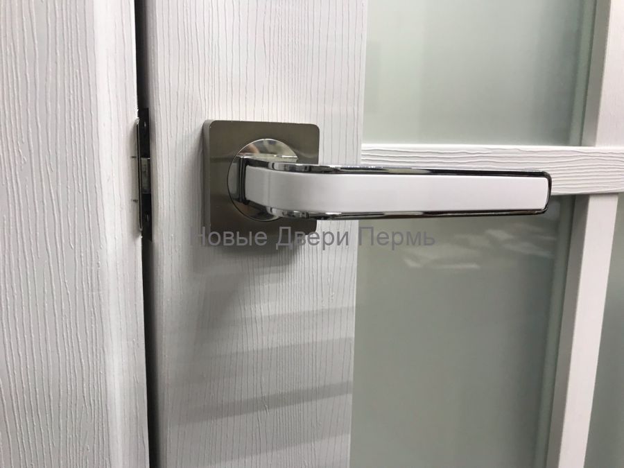 Ручки дверные S-Locked A-115 CP/white