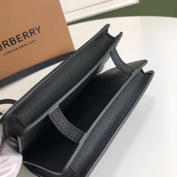 Сумка клатч Burberry Title