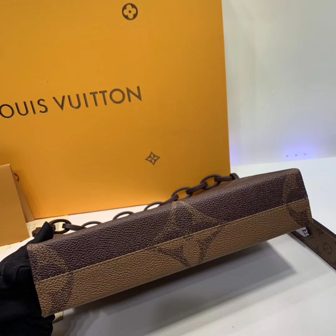 Клатч Louis Vuitton Toilet Pouch