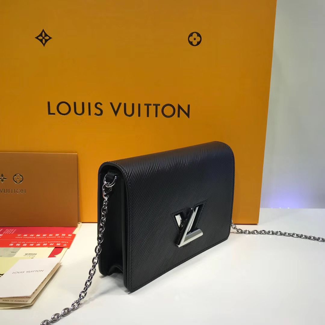 Клатч Louis Vuitton Twist Belt