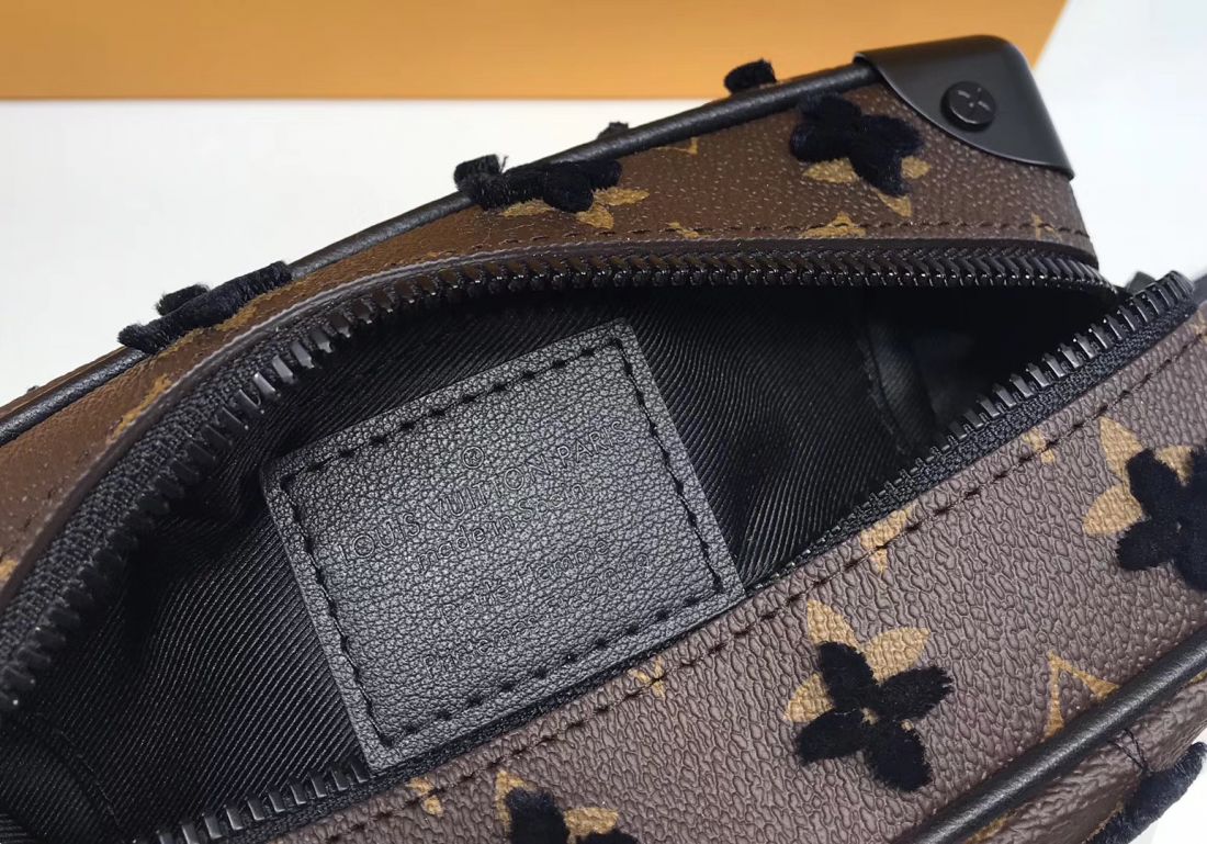 Клатч Louis Vuitton Mini Soft Trunk