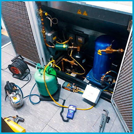 Замена компрессора шкафного кондиционера 12-18 кВт