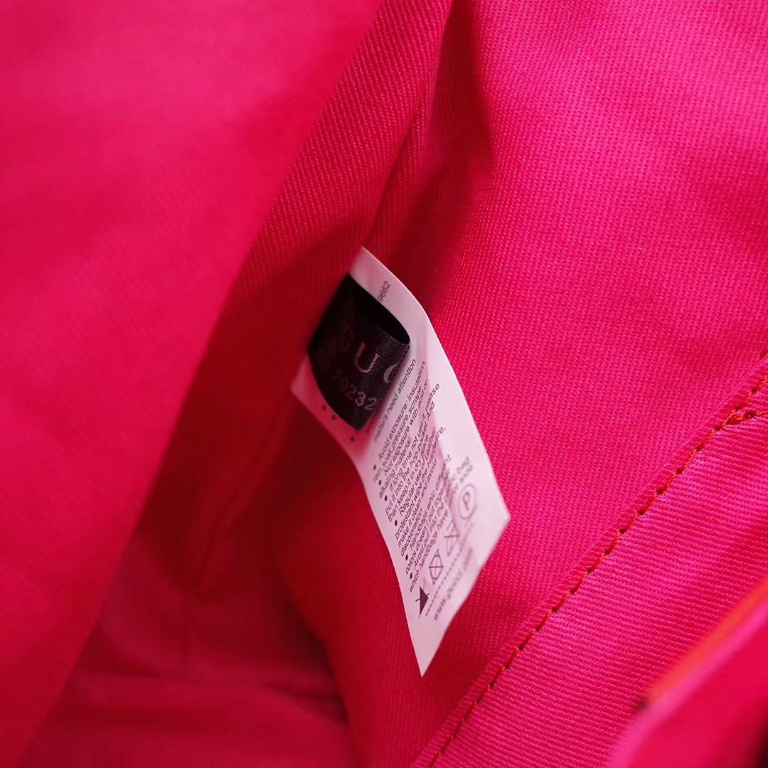 Gucci 21 x 20 x 10 cm