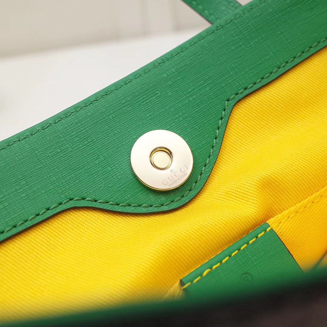 Gucci 21 x 20 x 10 cm