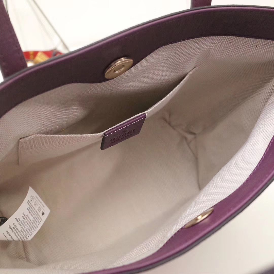 Gucci 21 x 20 x 10 cm