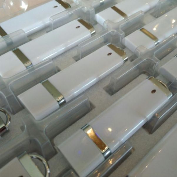 Белые флешки Лайт 32 Gb