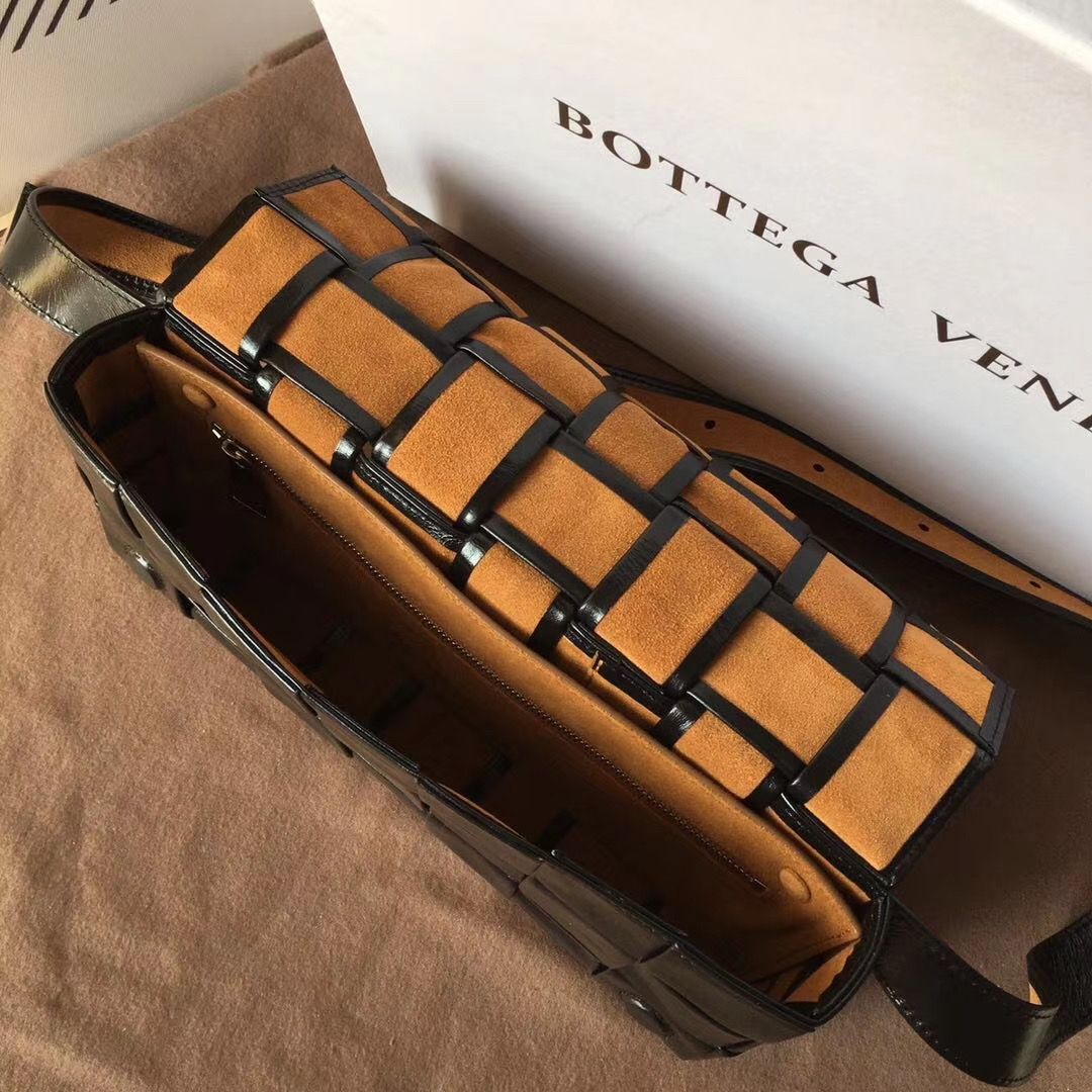 Поясная сумка Bottega Veneta