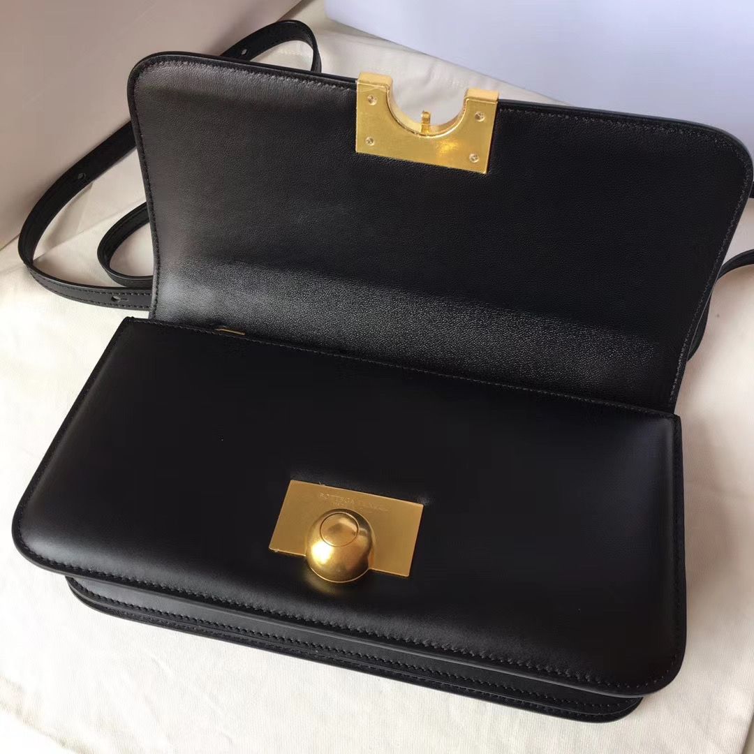 Bottega Veneta Ronde Bag