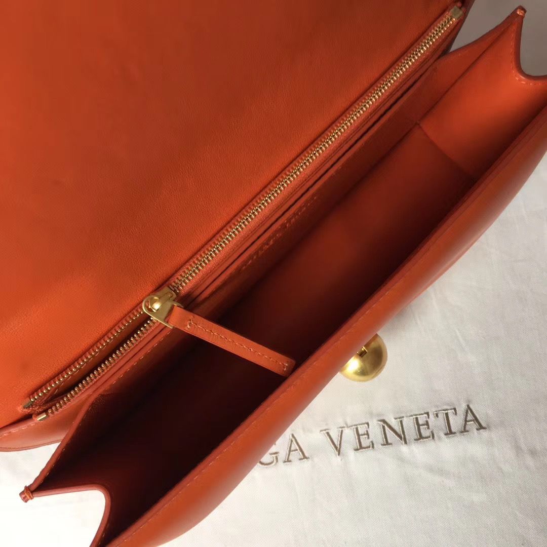 Bottega Veneta Ronde Bag