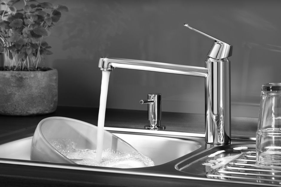 Смеситель Grohe Eurosmart Cosmopolitan для кухни 32842000 ФОТО