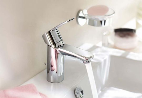 Смеситель Grohe Eurostyle Cosmopolitan для раковины 33552002 ФОТО