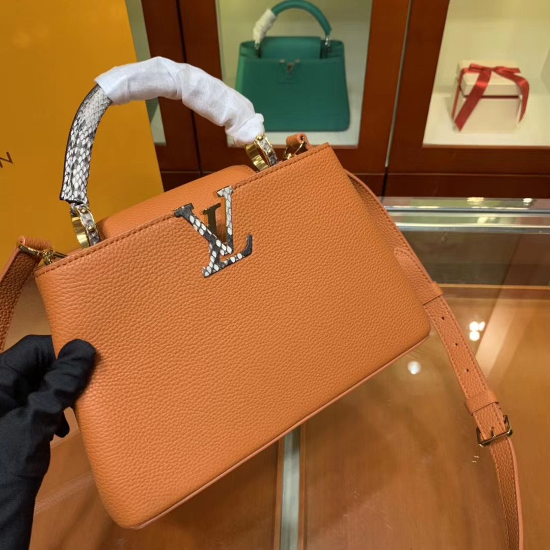 Louis Vuitton Cappucines 27 cm