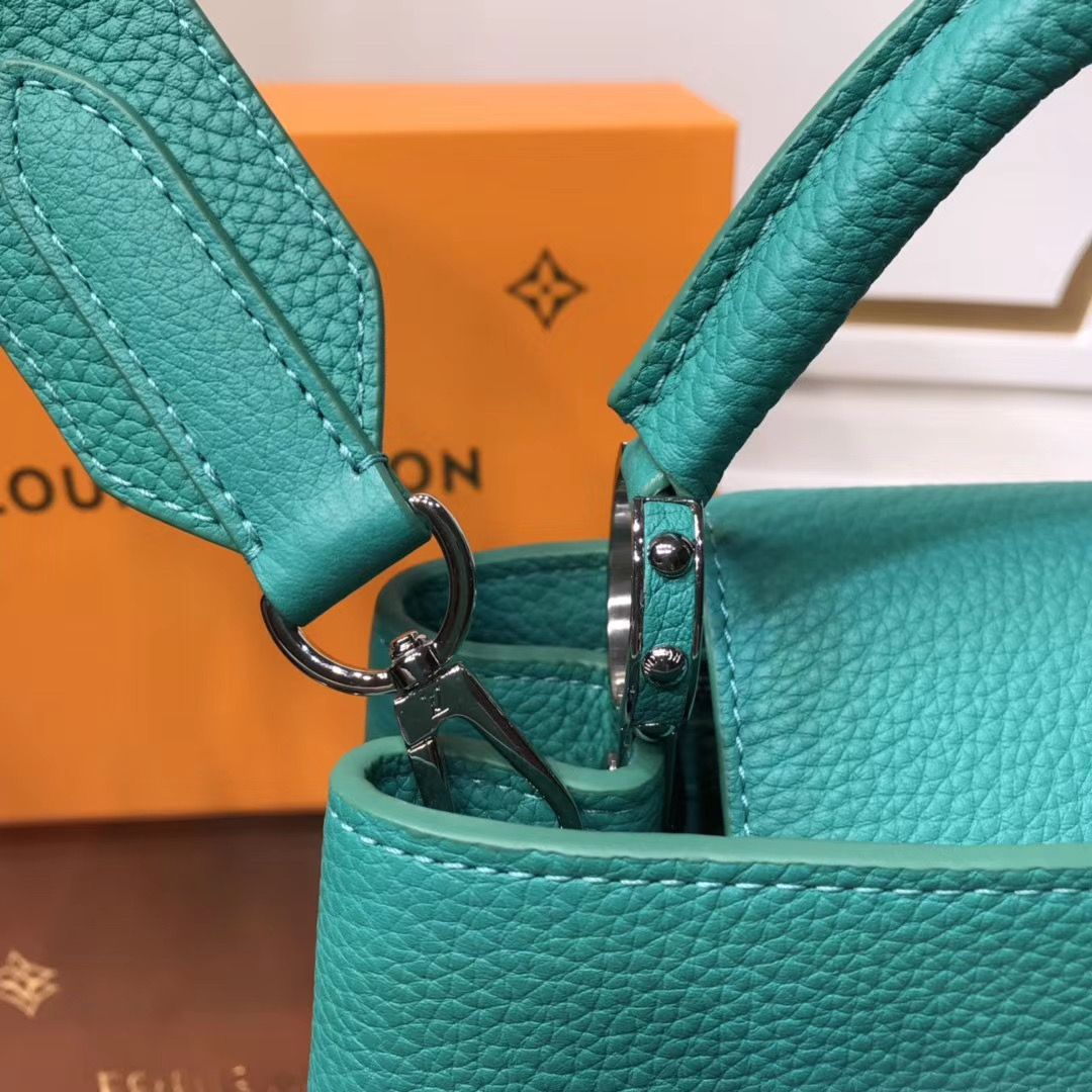 Louis Vuitton Cappucines 27 cm