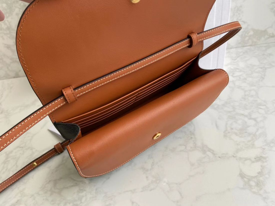 Клатч CELINE Triomphe Canvas