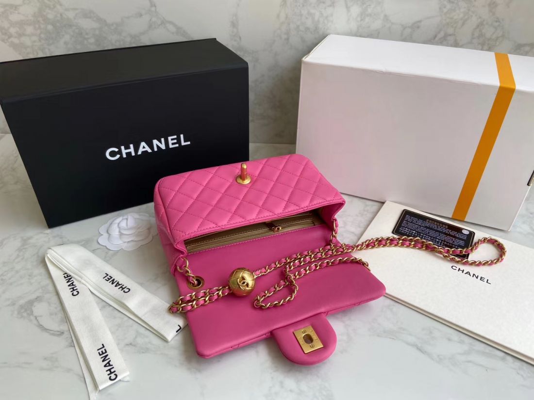 CHANEL Shoulder Flap Bag 20 cm