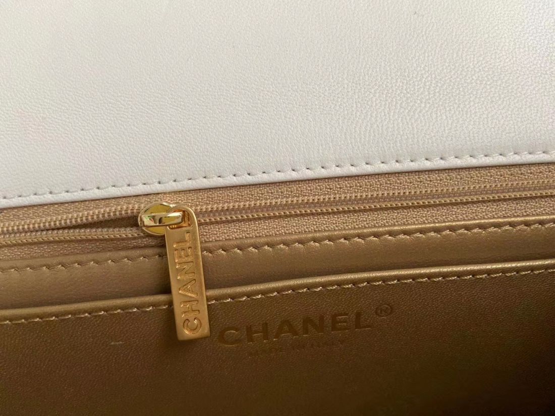 CHANEL Shoulder Flap Bag 20 cm