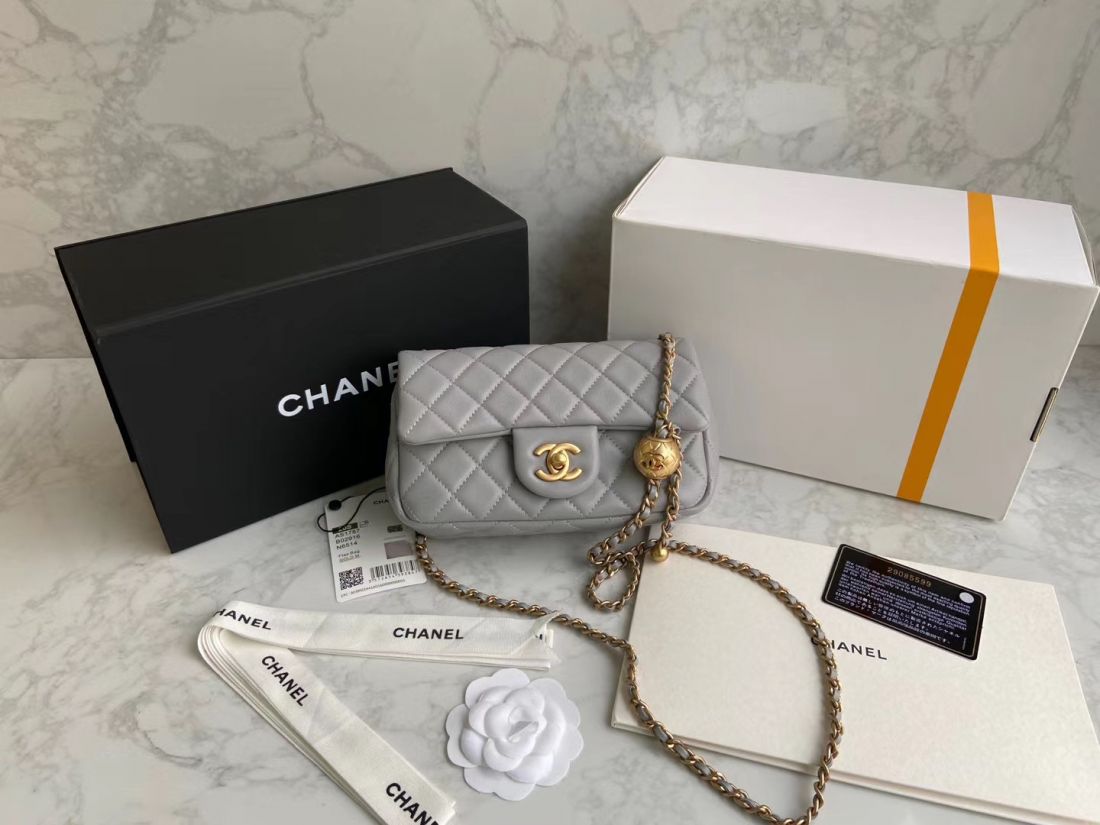 CHANEL Shoulder Flap Bag 20 cm