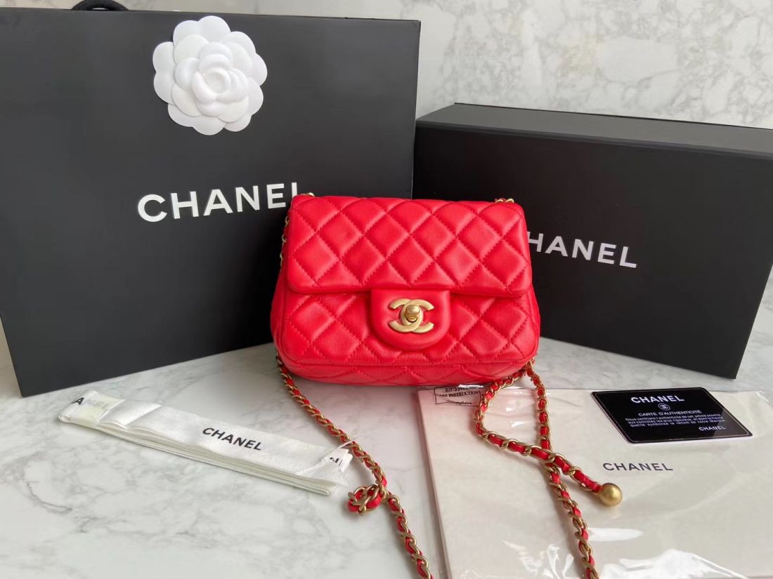 CHANEL Shoulder Flap Bag 18 cm