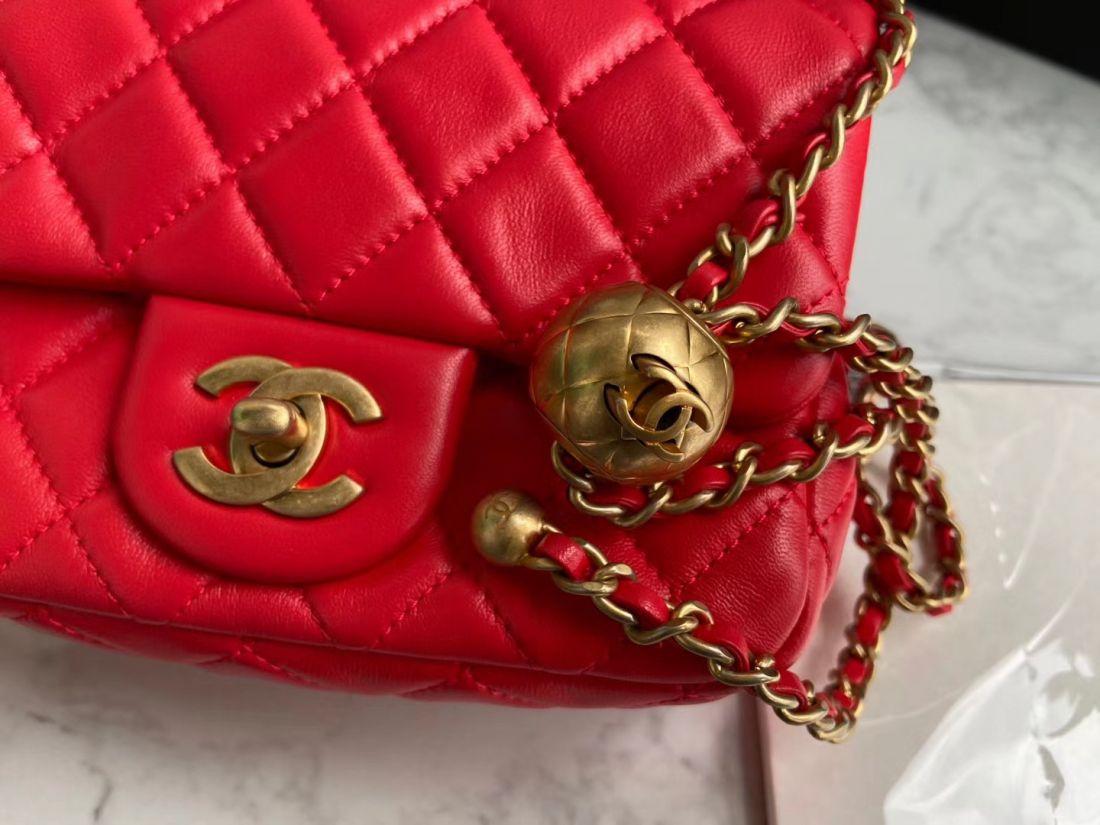 CHANEL Shoulder Flap Bag 18 cm