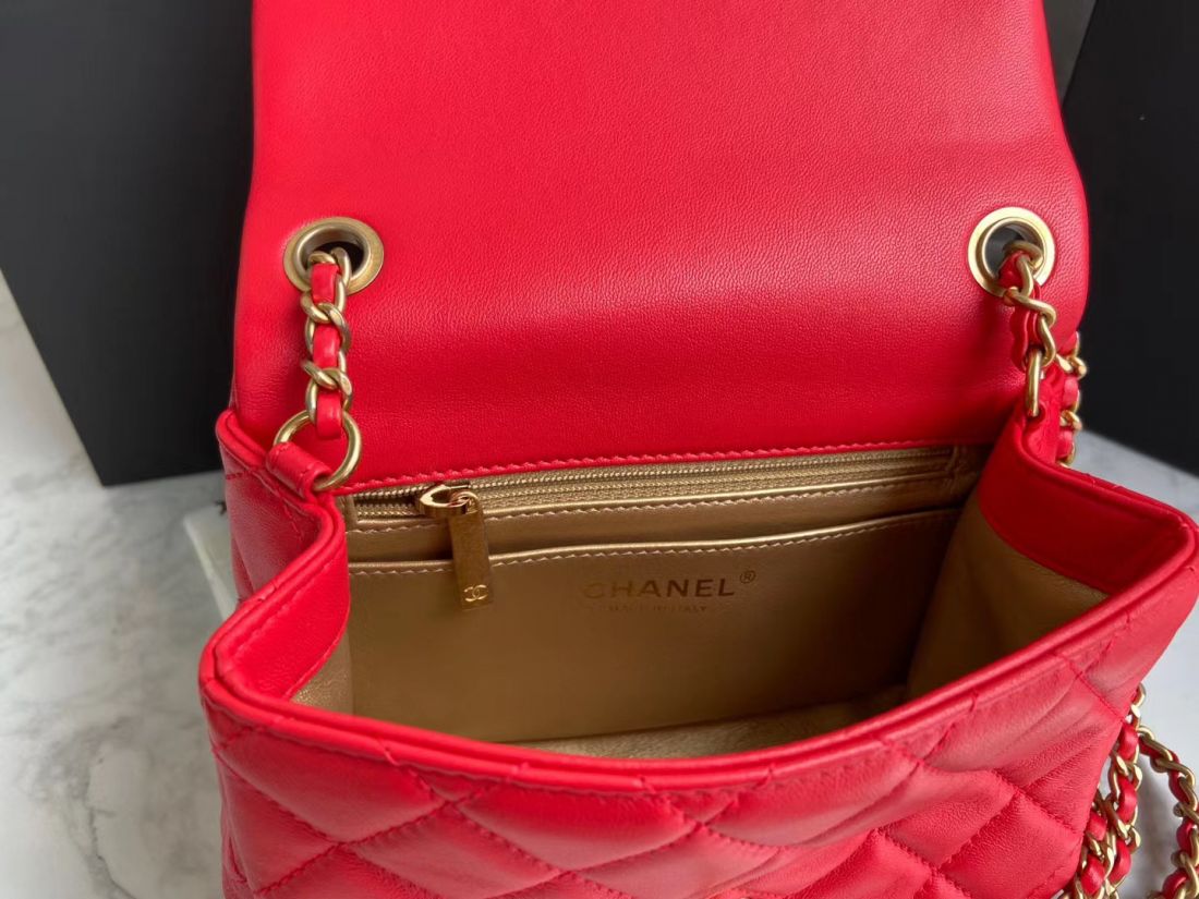 CHANEL Shoulder Flap Bag 18 cm