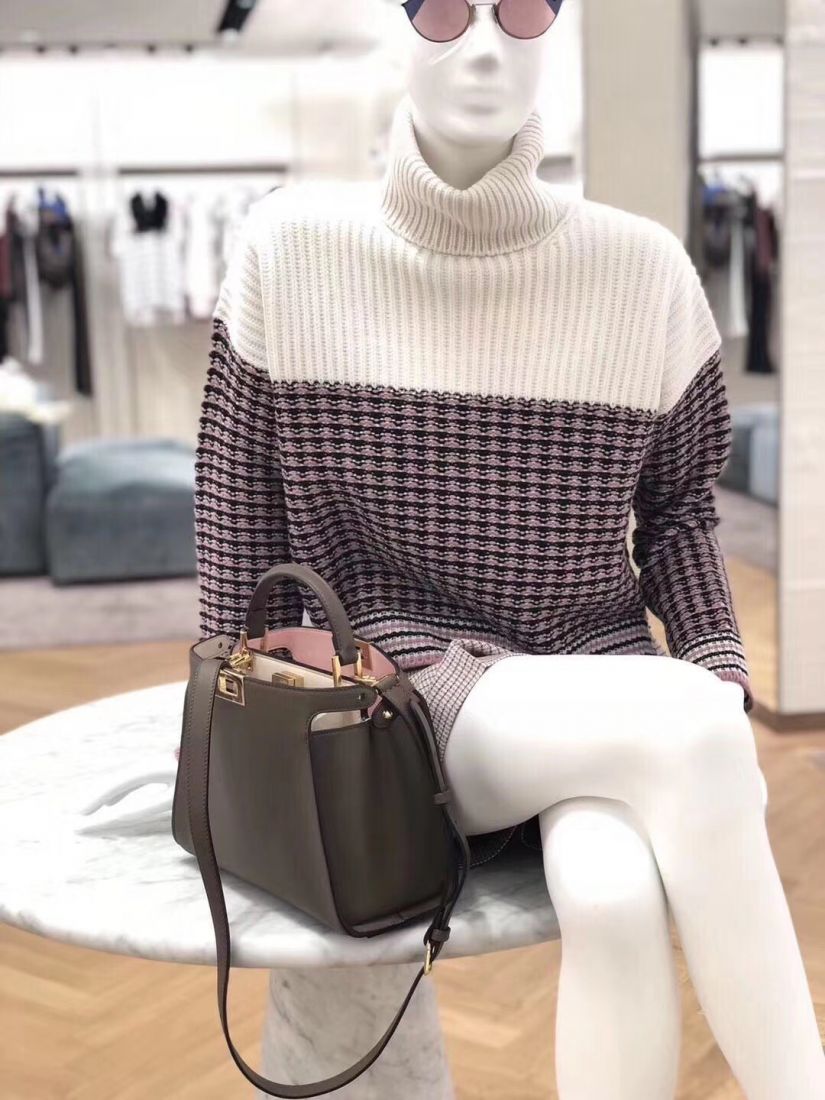 FENDI PEEK-A-BOO 27 cm