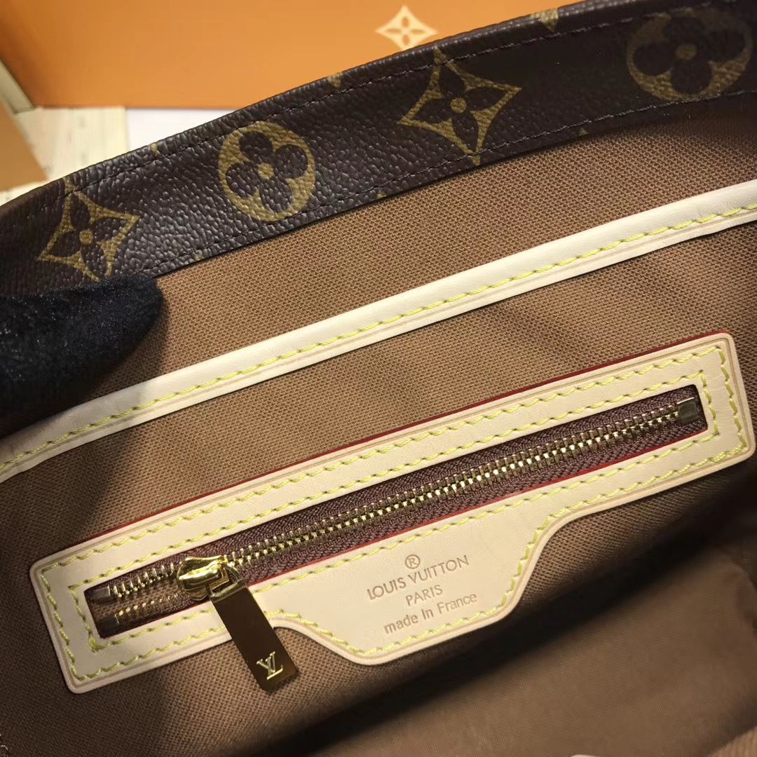 Louis Vuitton Vivian 21 см