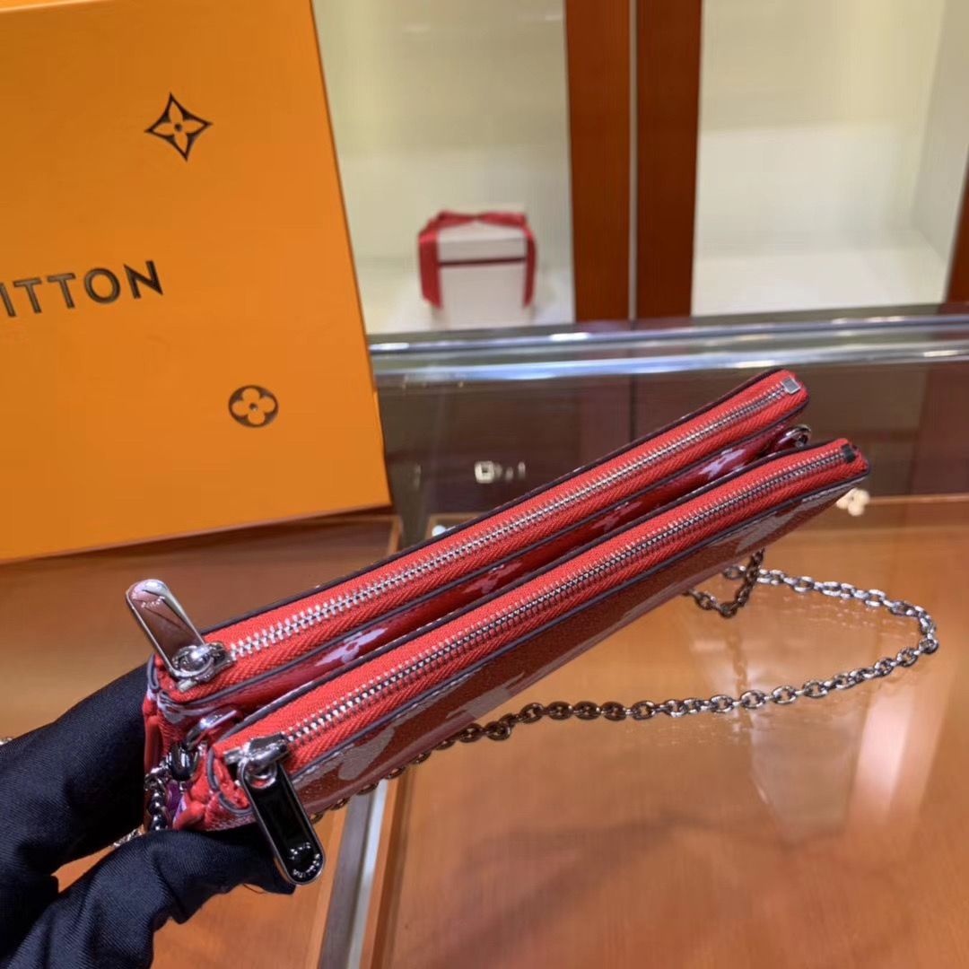 Louis Vuitton Escale Pochette Double Zip