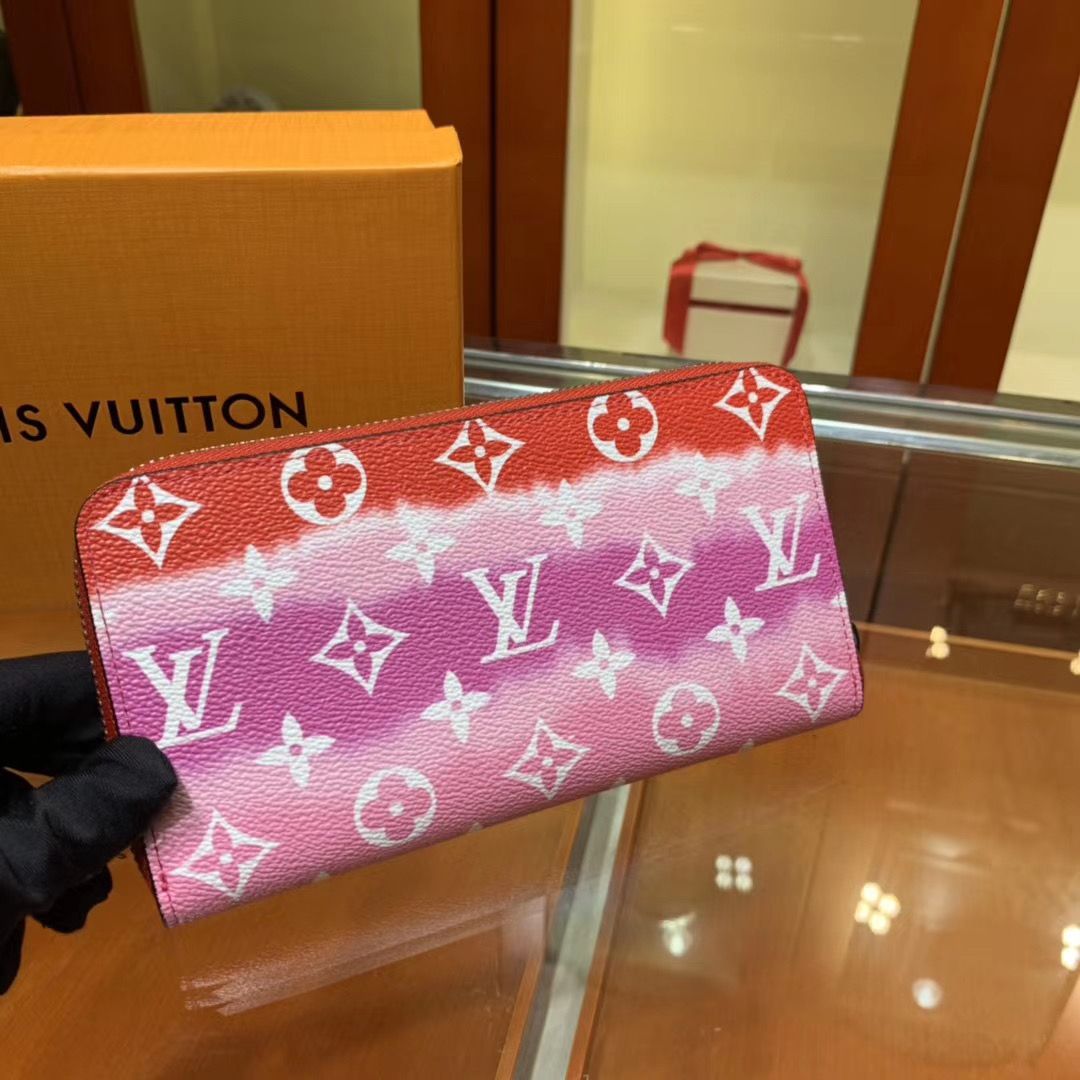 Кошелек Louis Vuitton Zippy