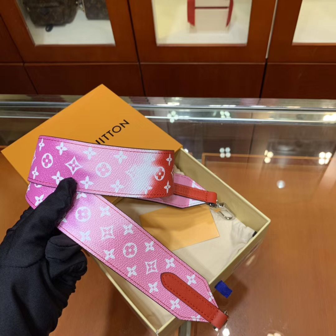 Плечевой ремешок Louis Vuitton