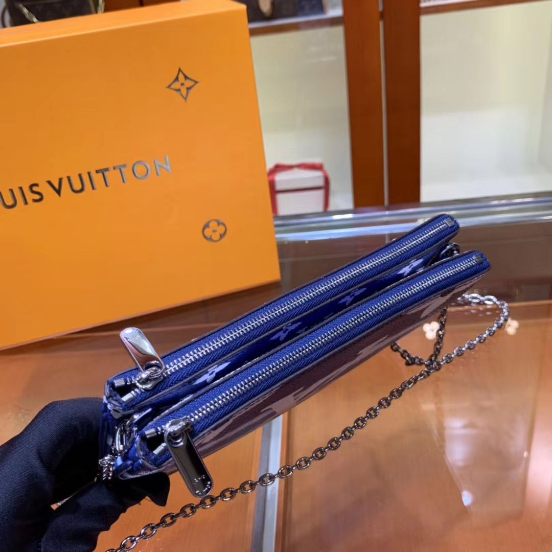 Louis Vuitton Escale Pochette