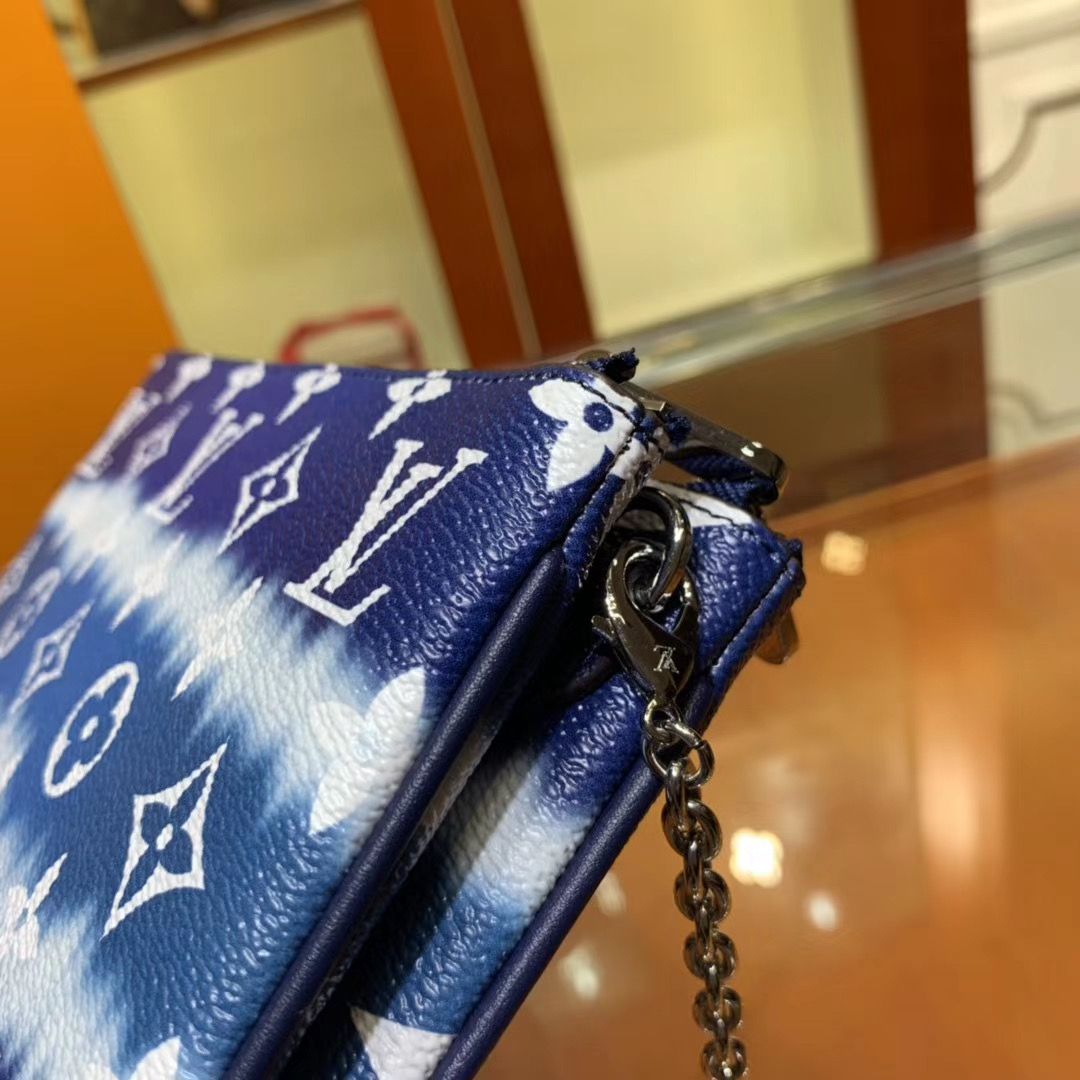 Louis Vuitton Escale Pochette