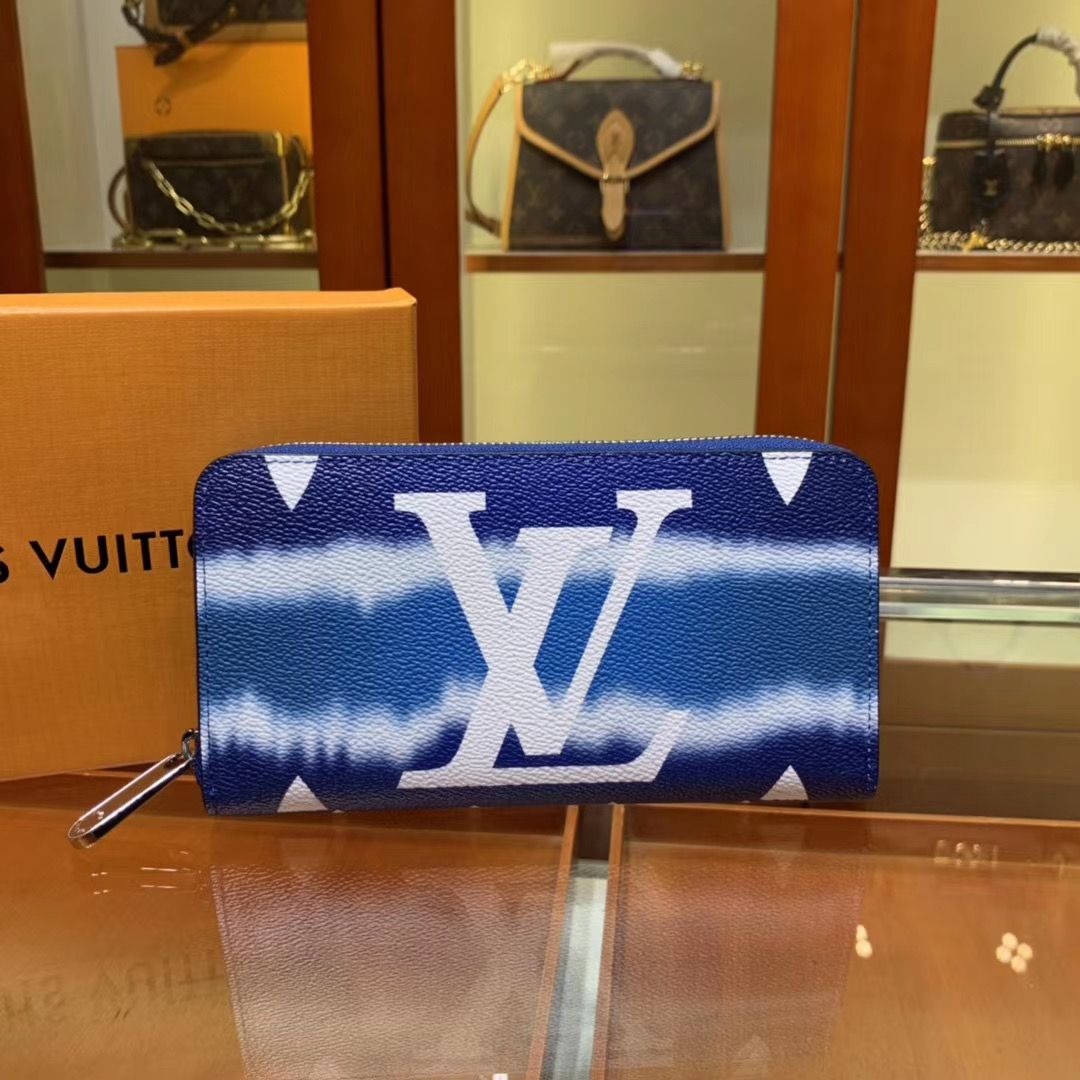 Кошелек Louis Vuitton Zippy