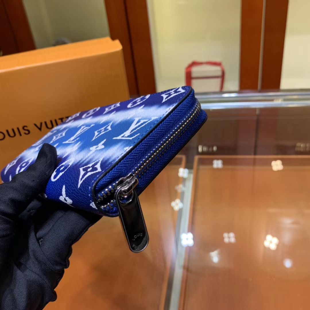 Кошелек Louis Vuitton Zippy