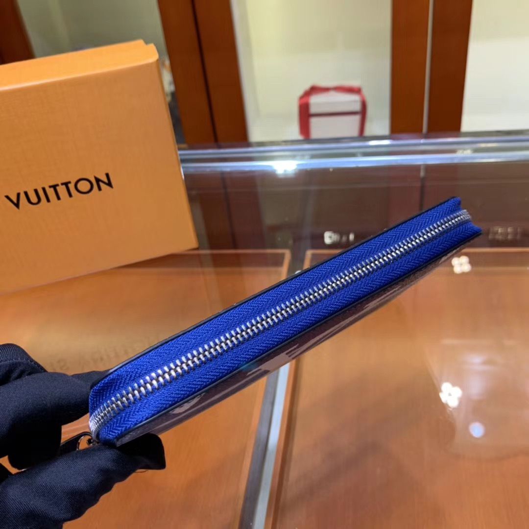 Кошелек Louis Vuitton Zippy