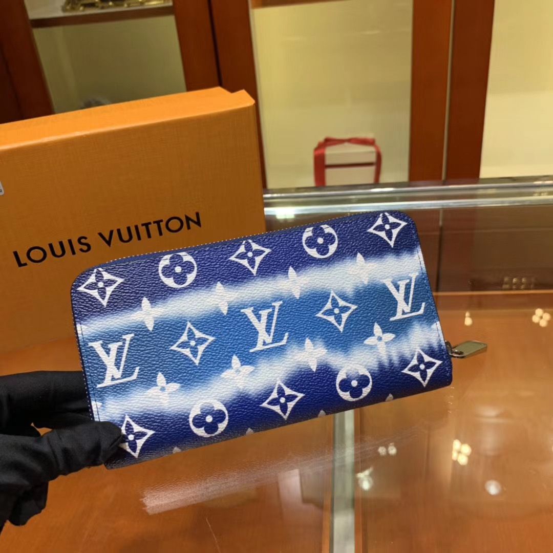 Кошелек Louis Vuitton Zippy