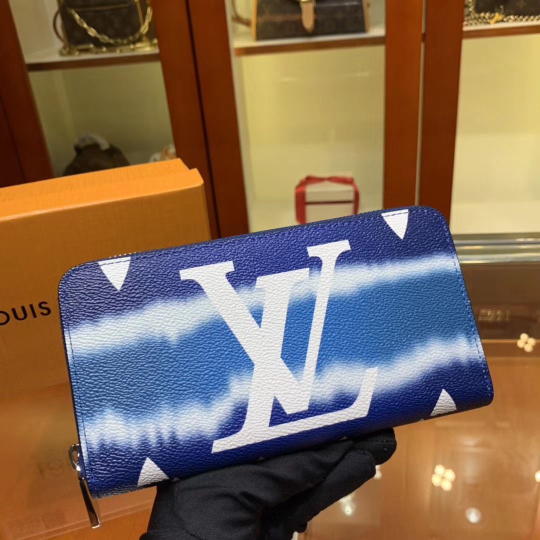 Кошелек Louis Vuitton Zippy