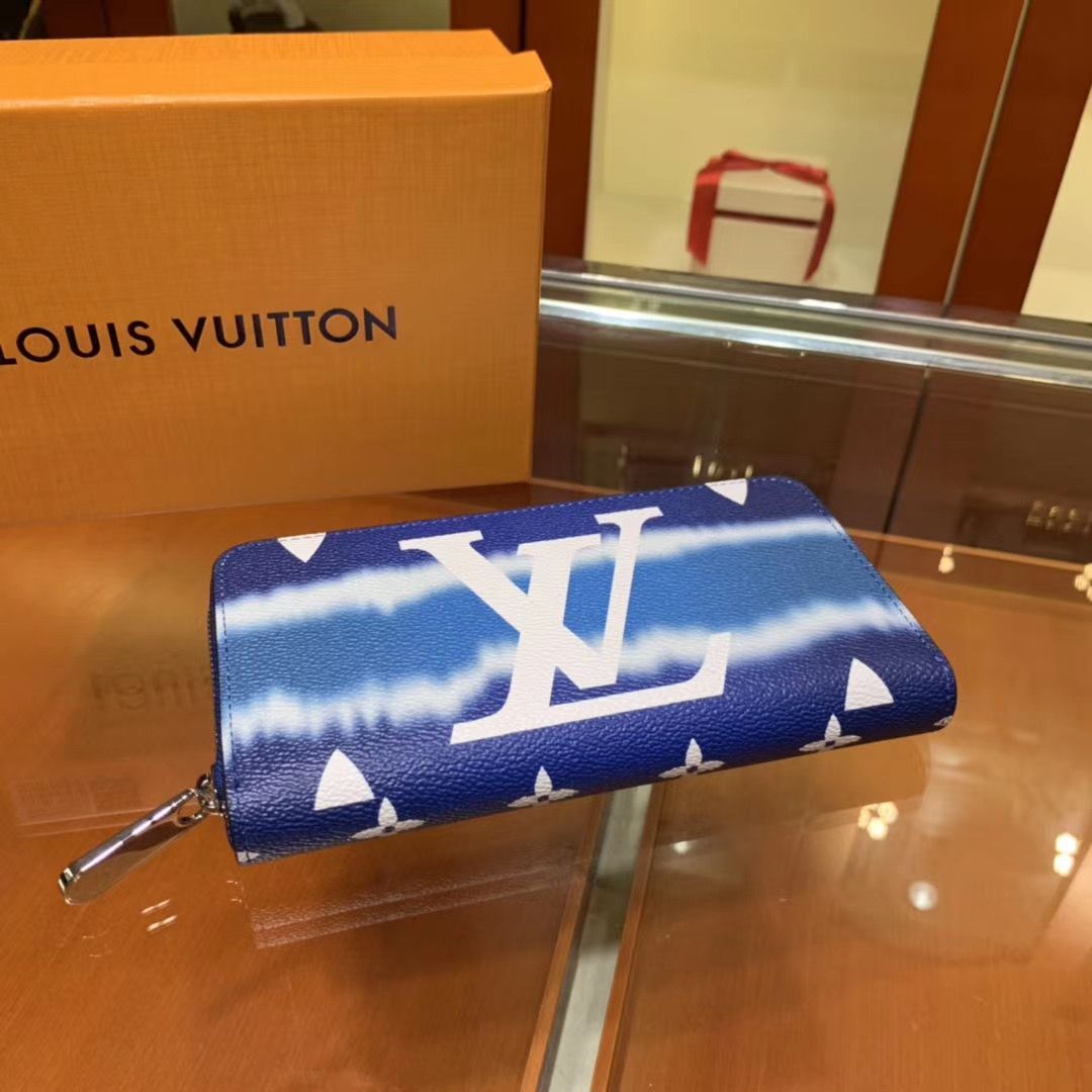 Кошелек Louis Vuitton Zippy