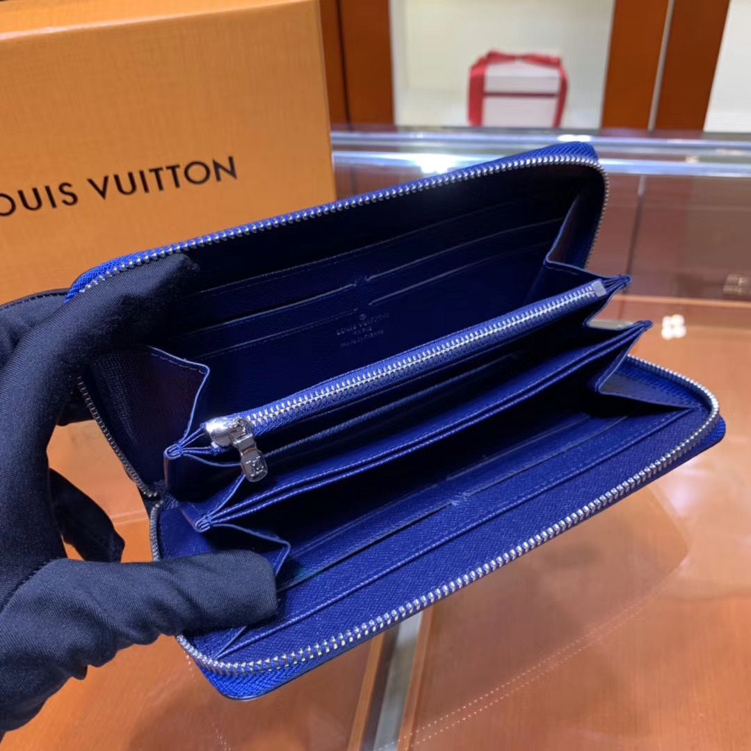 Кошелек Louis Vuitton Zippy