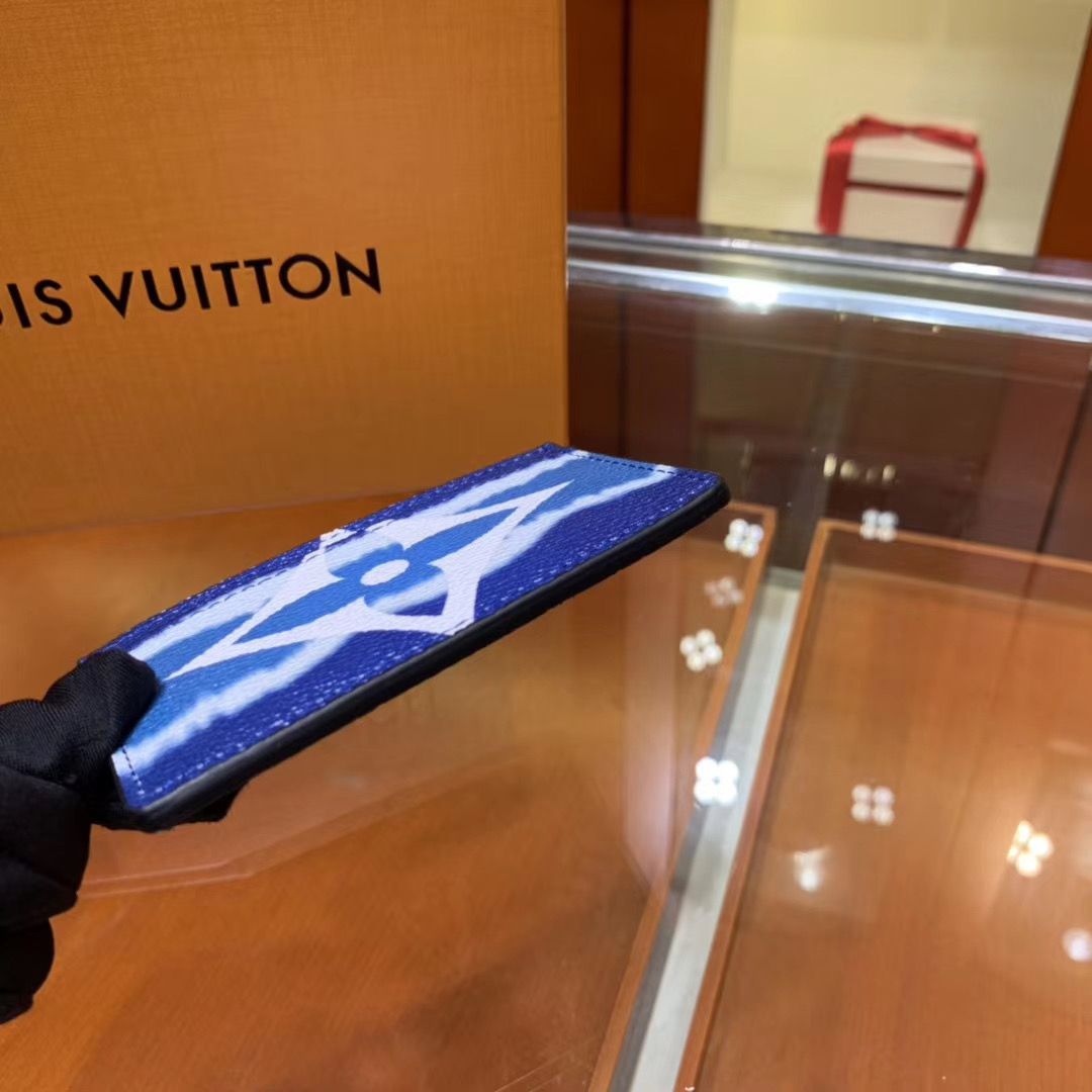 Визитница Louis Vuitton